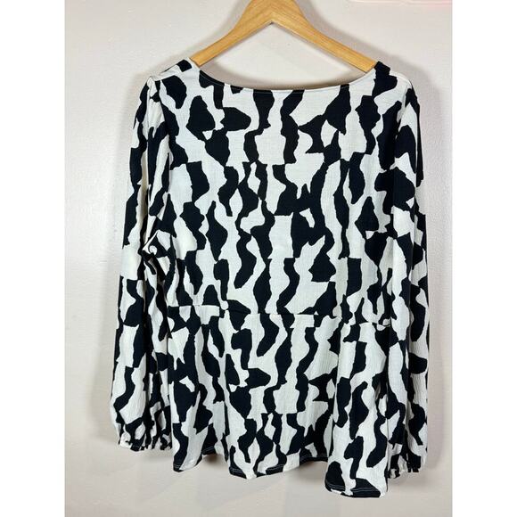 Women’s Plus Size 2X Blouses Boho Neutral Cottage Ruffle *Bundle of 2* - Picture 4 of 12